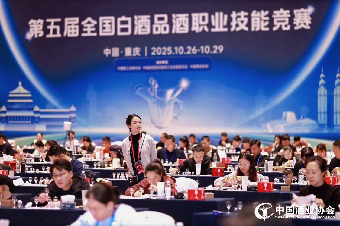 在冬天的行業里，四特酒點燃了人才的篝火